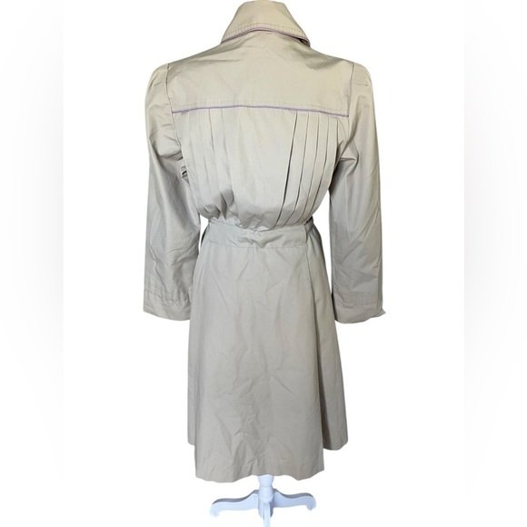 Vintage IZZI Small Pleat Tan and Purple Trench Coat - Size 11 - Picture 2 of 8